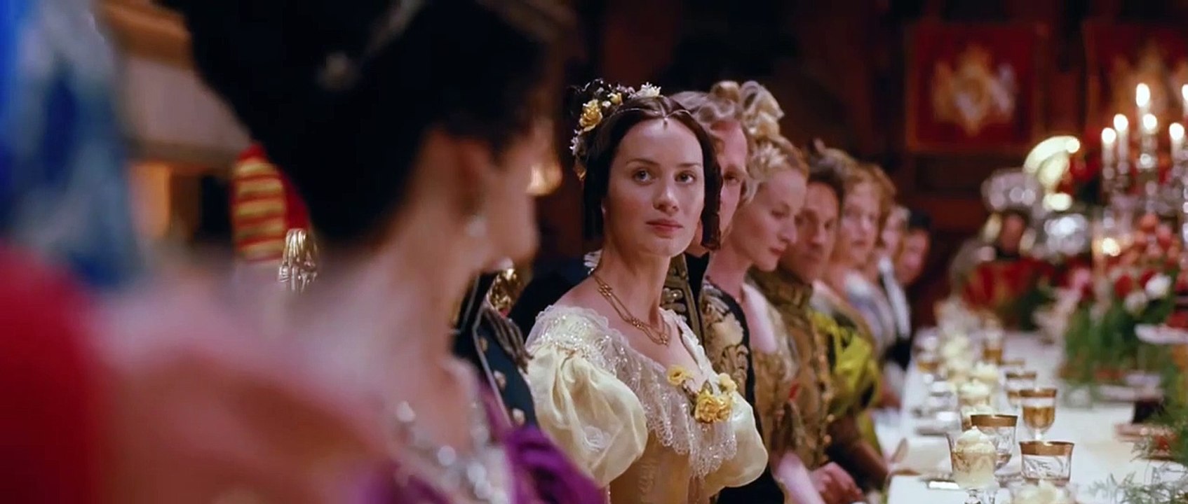 Victoria : Les Jeunes Années d'une reine Bande-annonce (EN)