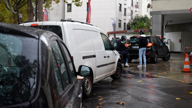 Ruée dans les stations avant la baisse des ristournes essence : «5 euros dans le contexte actuel, c'est important»
