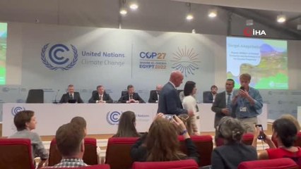 Ukraynalı aktivistler, COP27'de Rusya Çevre Bakanı Yardımcısını protesto etti