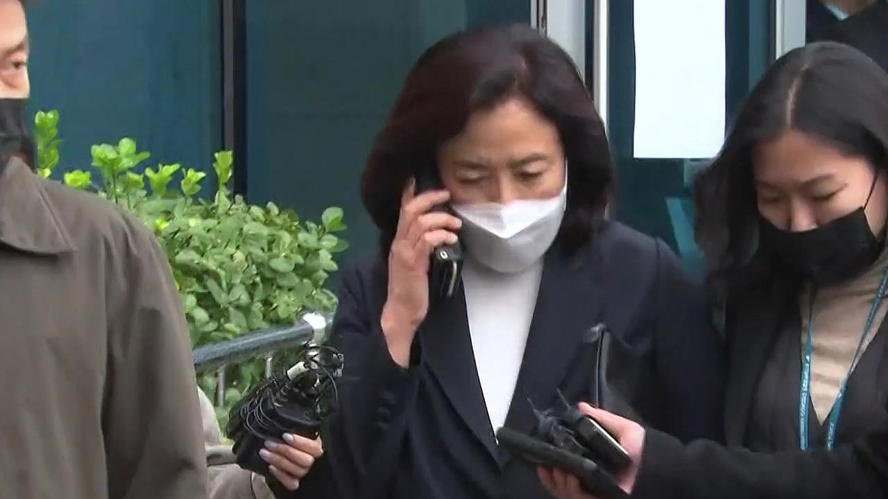 '공천 대가 금품수수 혐의' 박순자 전 의원 구속..."증거인멸 우려" / YTN