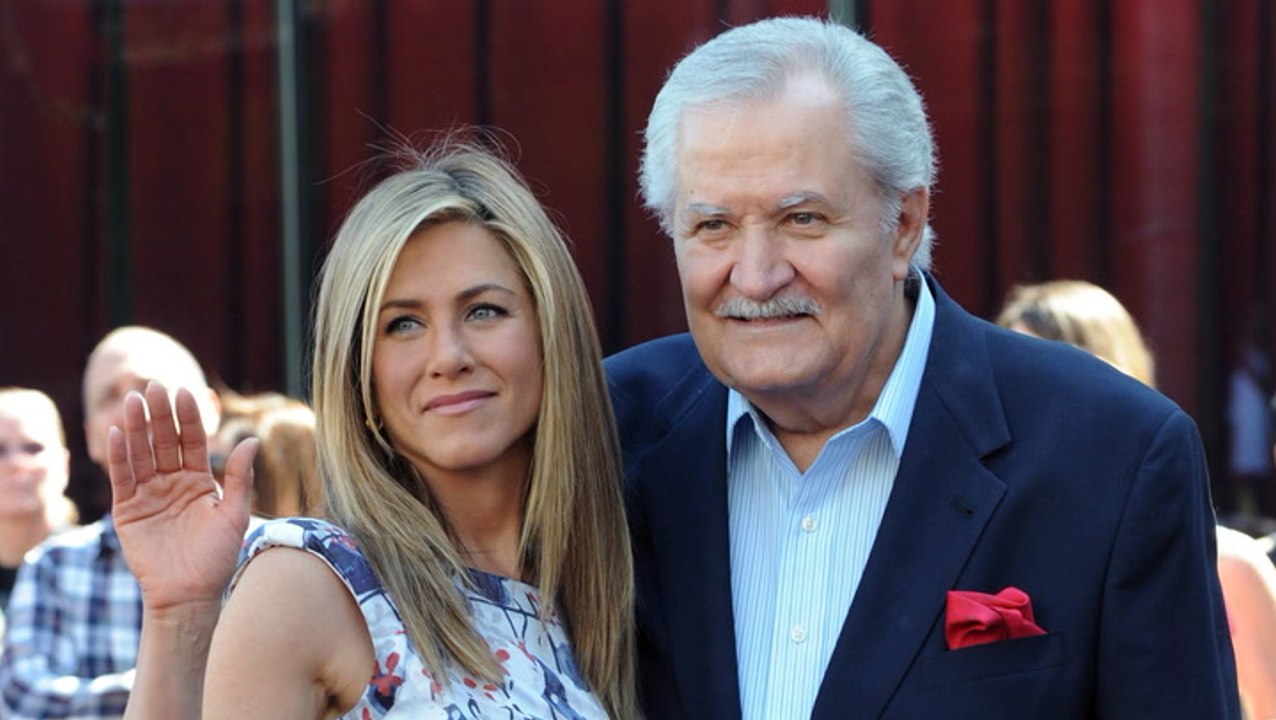 Emotionaler Abschied: Jennifer Anistons Vater ist verstorben