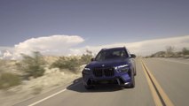 The new BMW X7 xDrive M60i in Frozen Marina Bay Blue Driving Video