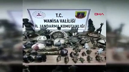 Manisa'da otomobilde çok sayıda tarihi eser ele geçirildi
