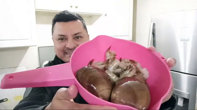 #Receta de #cocina #caldo de #pescado #pargo #almejas #chocolatas #camaron y #verduras #mariscos