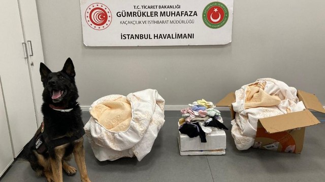 İstanbul Havalimanı’nda bebek kıyafetlerine emdirilmiş uyuşturucu ele geçirildi