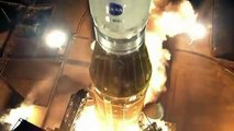 ناسا تطلق بنجاح صاروخها العملاق الجديد إلى القمر