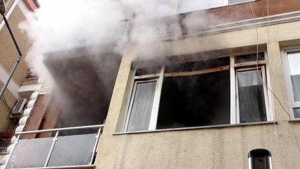 YANGINDA MAHSUR KALDI, EVİN KAPISI KIRILARAK KURTARILDI