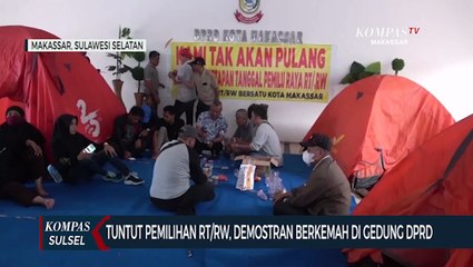 Tuntut Pemilihan RT RW Duduki Gedung DPRD Kota Makassar