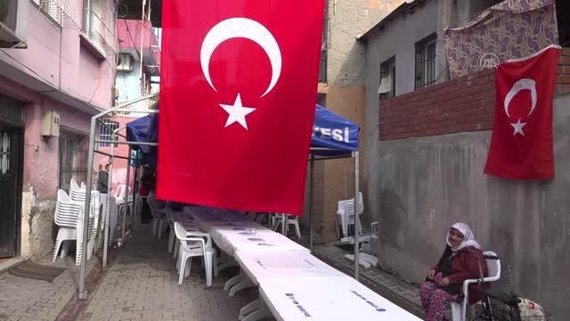 İstanbul'daki terör saldırısında canlarını yitiren aileden teröre lanet