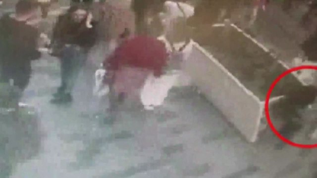 La policía turca publica un vídeo de los minutos previos al atentado en Estambul