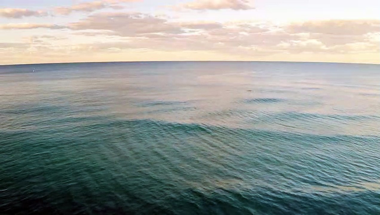 Relaxing  Ocean