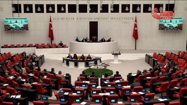 Engin Altay: Bir Süre Yayın Yasağını Anlarım. Bant Daraltmak Ne? İnterneti Kapatmak Ne? Çapulcu Terör Örgütlerinin Beceremediğini Hükümet Becerdi ya...