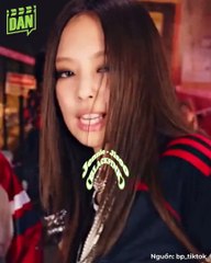 Khi các idol "ra tay" bảo vệ fan: Jennie tháo tấm chắn tại fansign | Điện Ảnh Net