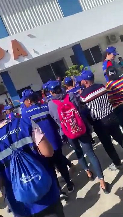 "Queremos trabajar, no tenemos cuarto", empadronadores del Censo protestan en Nagua