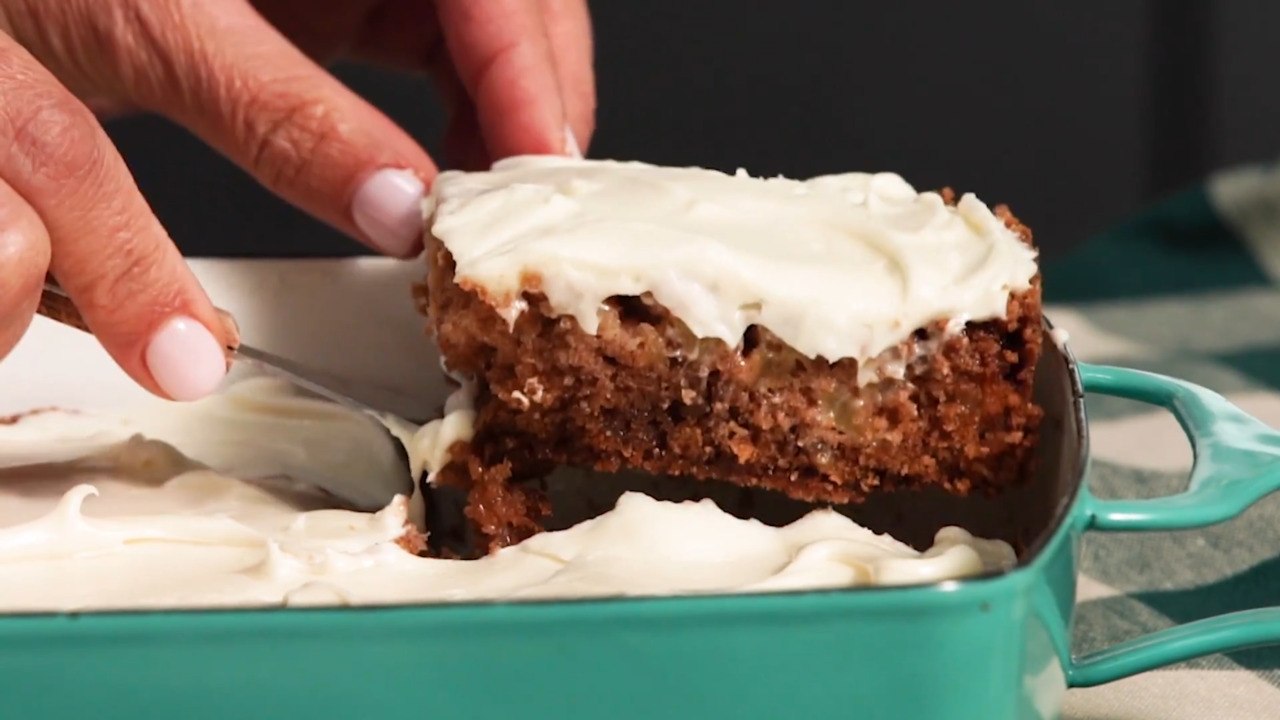 How to Make German Apple Cake