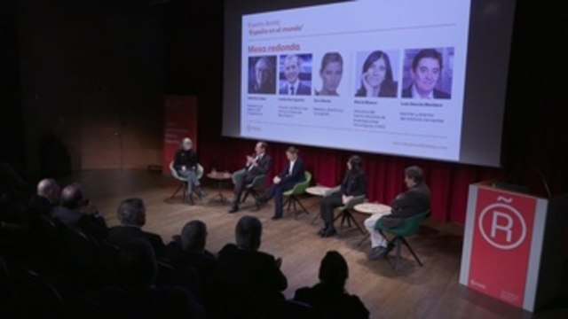 Cañas modera una mesa redonda en el evento anual del Foro de Marcas Renombradas Españolas