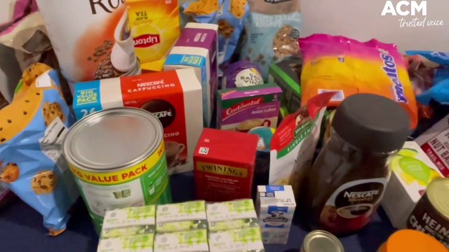 Gathering donations for flood victims | Western Advocate | 17/11/2022