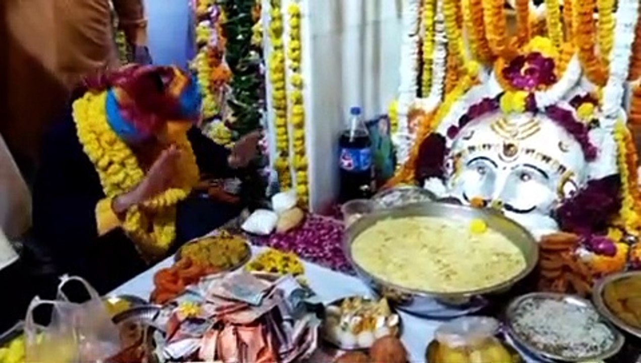 भैरवाष्टमी - घरों व मंदिरों में भैरव प्रतिमाओं का अभिषेक-पूजन