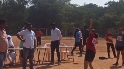 వరంగల్ వెస్ట్: విద్యార్థులు చదువుతో పాటు క్రీడల్లో రాణించాలి