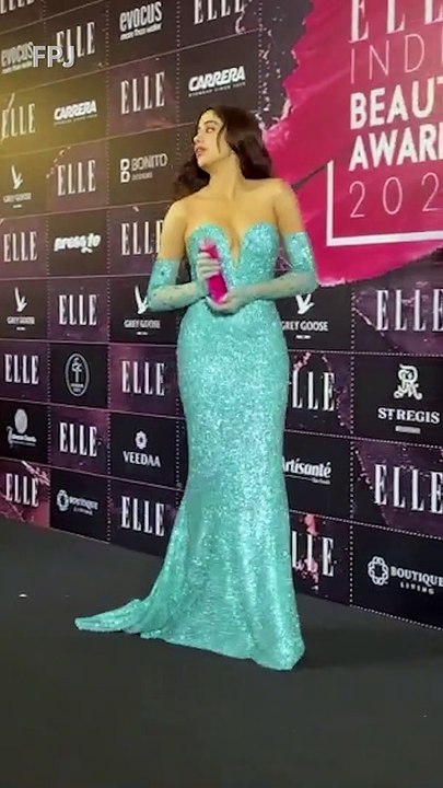 Janhvi Kapoor looks like Mermaid in blue off-shoulder gown at #ElleBeautyAwards2022 :mermaid:
