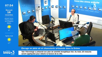 À Roynac, Lou Cayou, artisan charcutier, éleveur de porcs en plein air