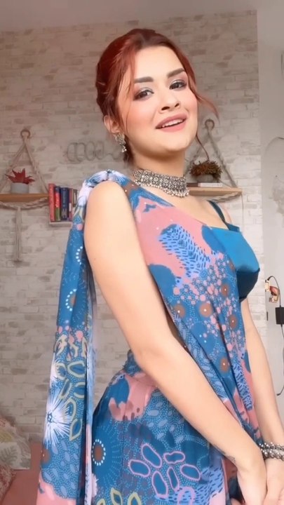 Top Trending Instagram Reels Videos _ All Famous Tik Tok Star Today Viral Insta Reels _nsta Reels.mp4_002