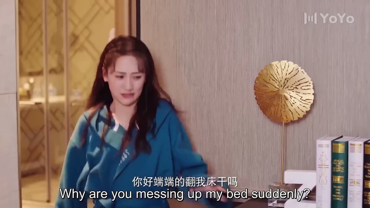 Almost Famous-She makes a sudden visit, and the heroine hides in the boy's bathtub, but she is still caught.