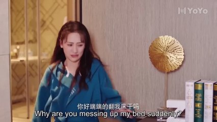 Almost Famous-She makes a sudden visit, and the heroine hides in the boy's bathtub, but she is still caught.