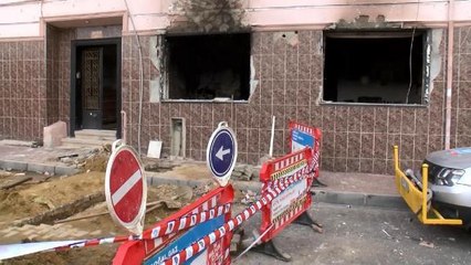 FATİH'TE DOĞALGAZ PATLAMASINDAKİ HASAR HAVA AYDINLANINCA ORTAYA ÇIKTI