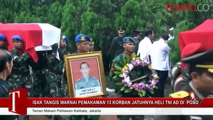 Isak Tangis Warnai Pemakaman 13 Korban Jatuhnya Heli TNI