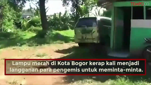 Seorang Pengemis Bermobil Viral di Bogor