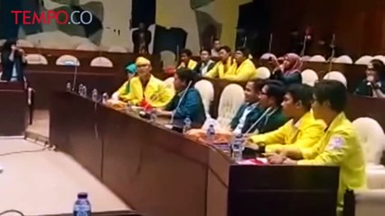 Ricuh, Dialog Pansus Angket KPK dengan Mahasiswa UI-ITB