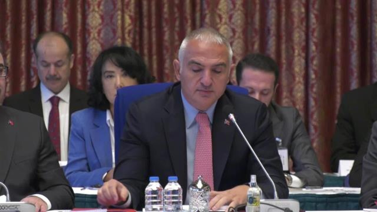 Mehmet Nuri Ersoy: "Cumhuriyetimizin 100. Yılını Kutlayacağımız 29 Ekim 2023 Tarihine Kadar 68 İlde, 92 Sosyal Bilimler Lisesinde 'Atatürk Kitaplığı'...