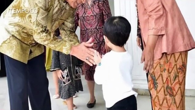 Jan Ethes Temani Jokowi Saat Kunjungi Sri Sultan HB X