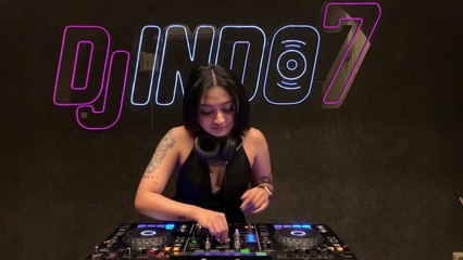 DJ BREAKBEAT REMIX TERBARU 2022 VOL 1  DJ MELLINIA PRESENTS