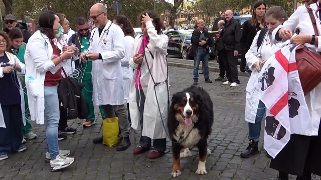 Pronto Soccorso, allarme di medici e infermieri: Ci chiamavano angeli, siamo in difficoltà estrema