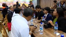 Antusiasnya Warga Santap Siang Bersama Jokowi di Singapura