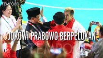 Jokowi dan Prabowo Berpelukan