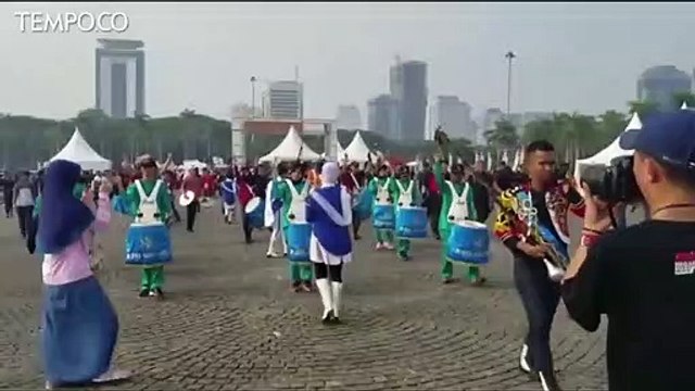Deklarasi Kampanye Damai, Petinggi Partai Pakai Baju Adat