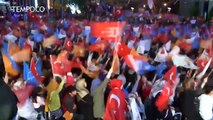 Warga Turki Rayakan Kemenangan Presiden Erdogan