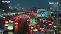 İstanbul'da trafik yoğunluğu yüzde 90'a ulaştı.