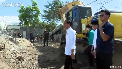 Presiden Kunjungi Masjid yang Ambruk Akibat Gempa