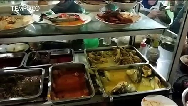 Anies Baswedan Santap Bareng Sudirman Said di Warteg