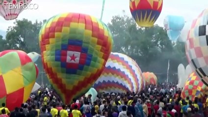 Meriahnya Festival Balon Udara di Ponorogo