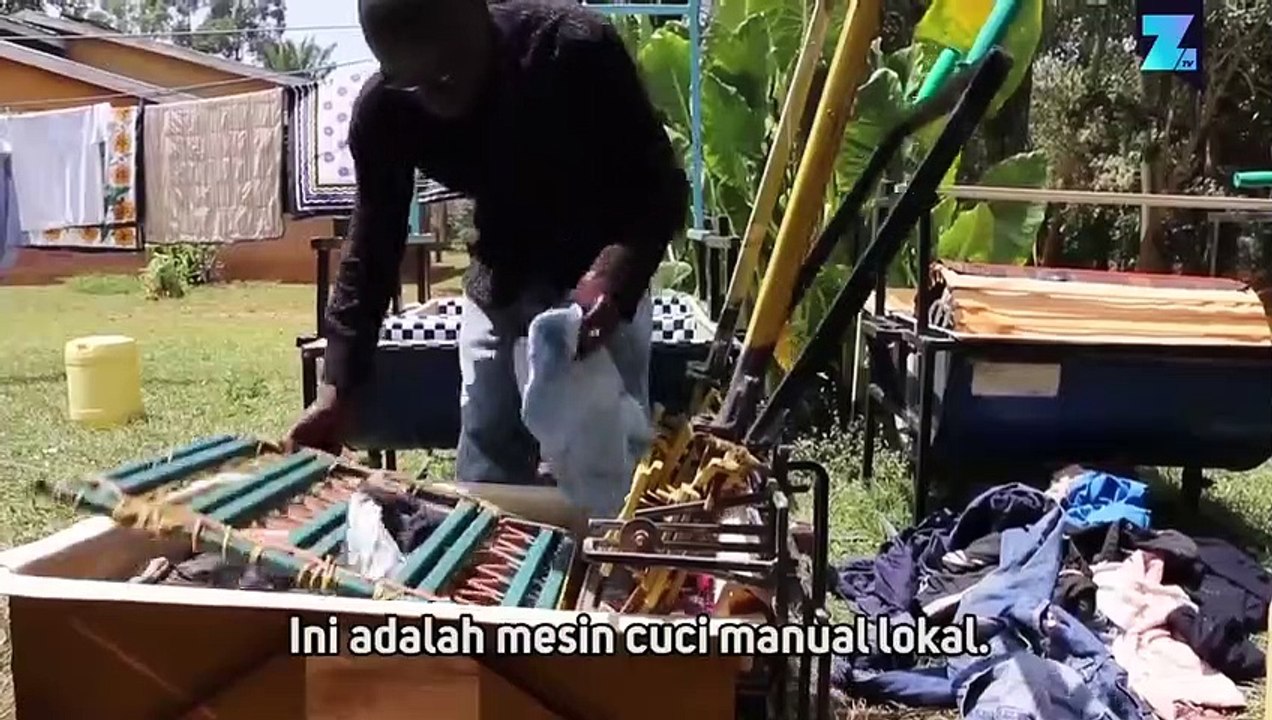 Bersepeda Sembari Mencuci