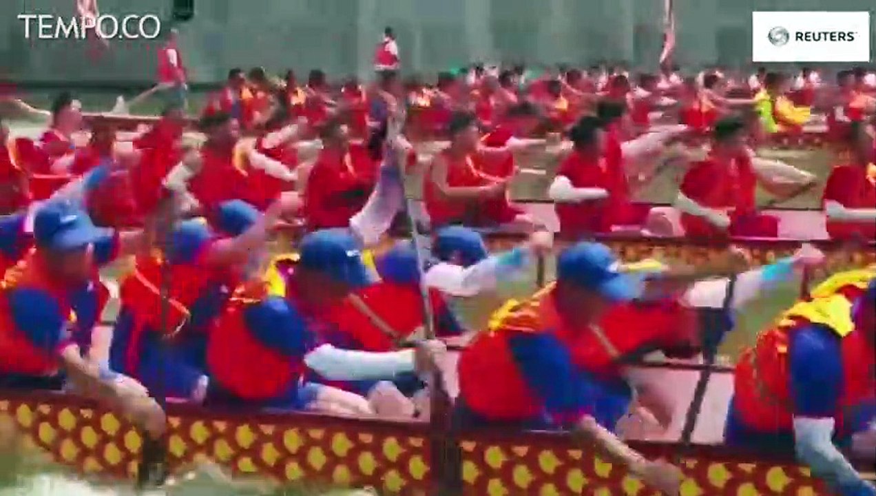 1.200 Orang Ikuti Festival Perahu Naga di Cina