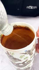 Comment nettoyer facilement sa tasse de thé ?