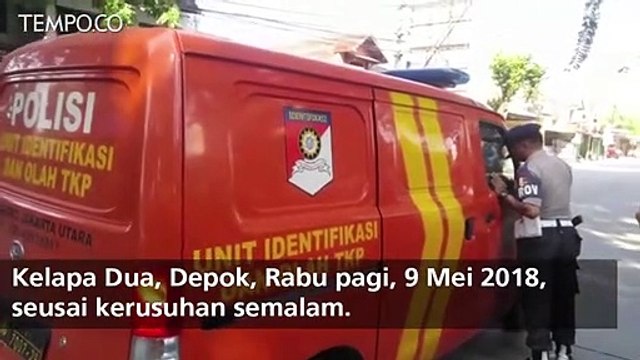 Ambulan dan Mobil Inafis Masuki Mako Brimob Usai Kerusuhan