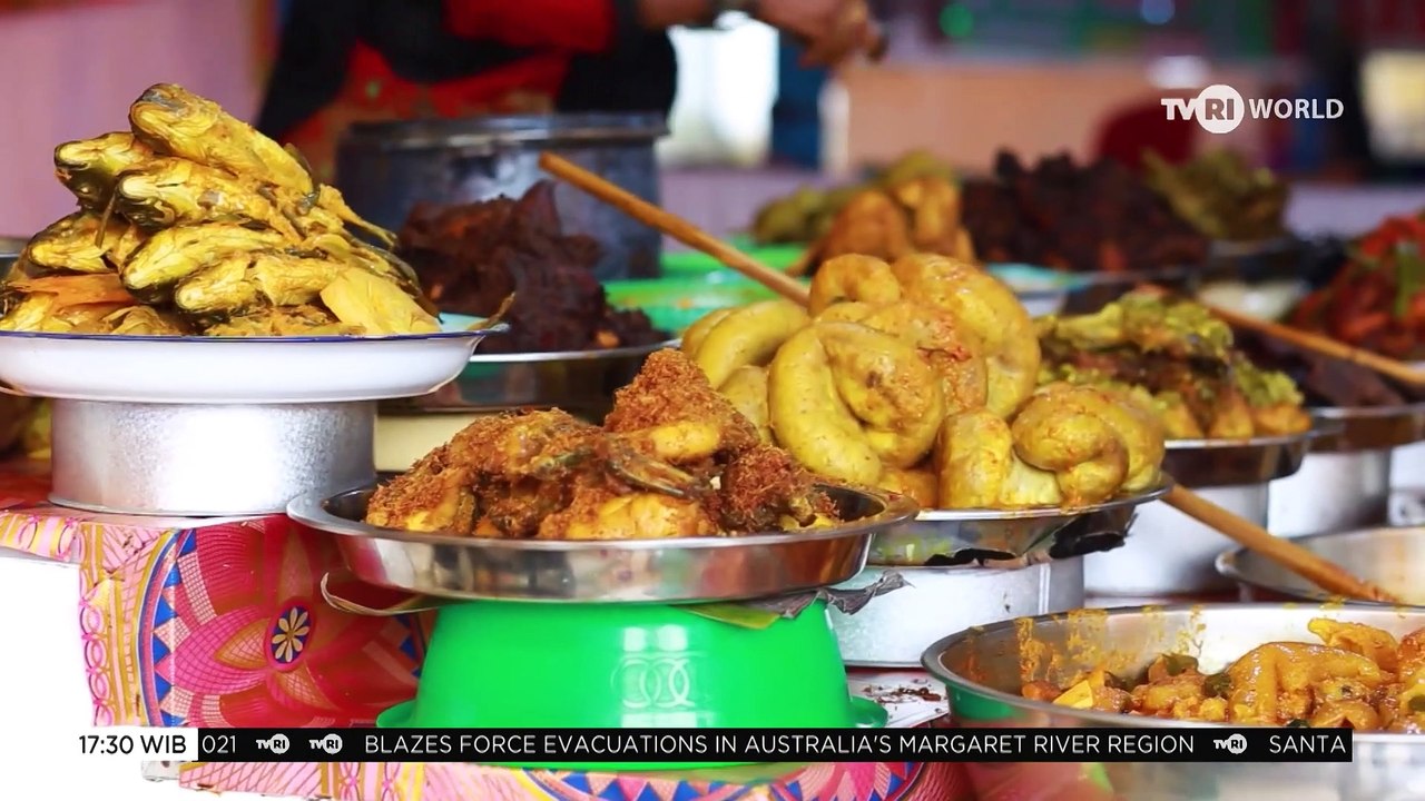 THE FAMOUS NASI KAPAU LOS LAMBUANG FROM INDONESIA