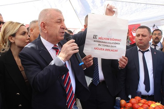 Ümit Özdağ: “Ooo Süleyman da burada''